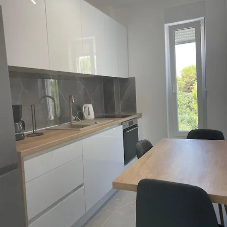 Apartment Andela *
