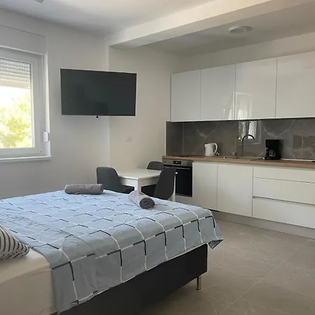 Andela Apartment *